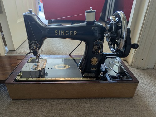Vintage singer sewing machine - singer,