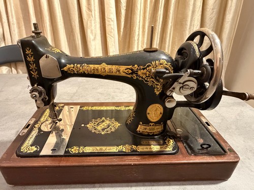 Vintage singer hand - vintage, no