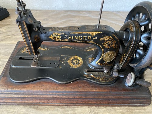 Singer sewing machine - sewing,