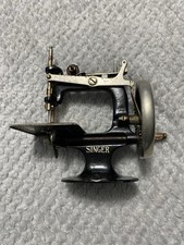 Vintage Singer Mini Sewing