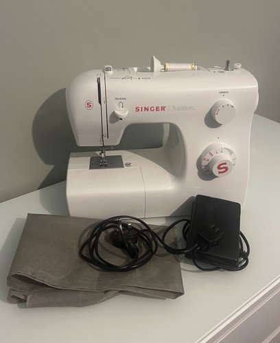 Singer tradition 2250 sewing - singer,