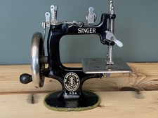 Vintage Singer Mini Sewing