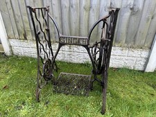 Vintage Singer Cast Iron